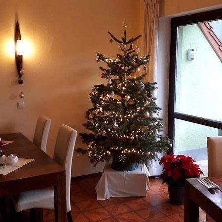 Pension Am Weinberg Bed & Breakfast Mainstockheim المظهر الخارجي الصورة