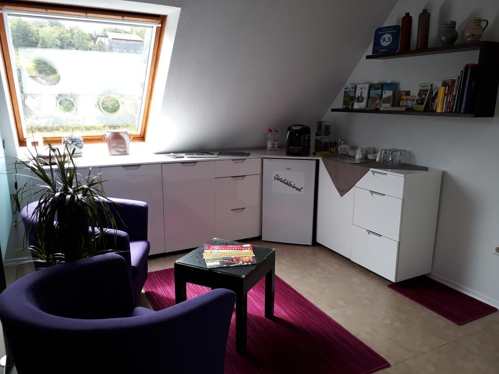 Pension Am Weinberg Bed & Breakfast Mainstockheim المظهر الخارجي الصورة