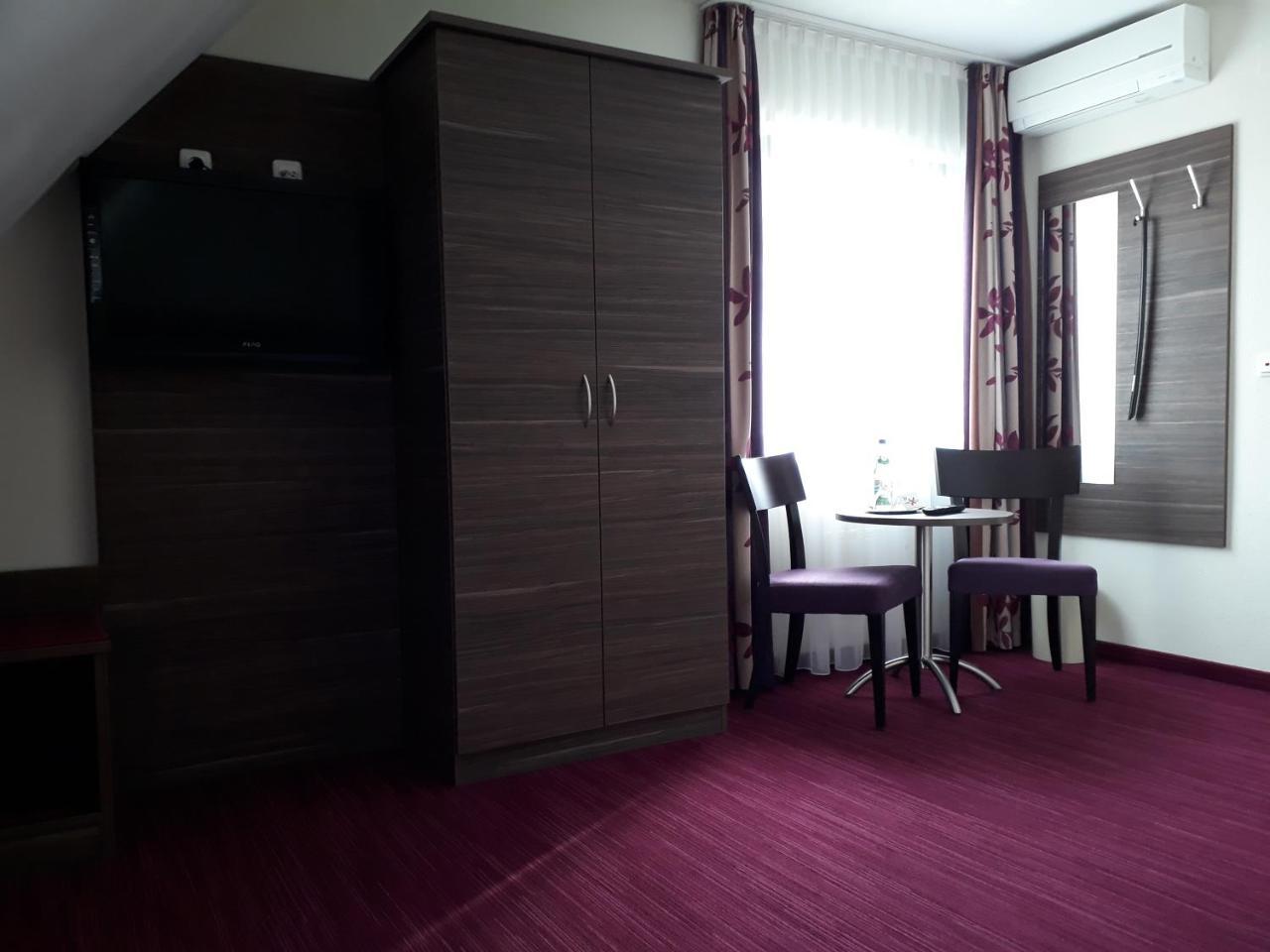 Pension Am Weinberg Bed & Breakfast Mainstockheim المظهر الخارجي الصورة