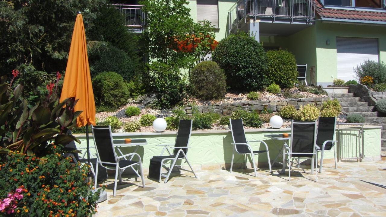 Pension Am Weinberg Bed & Breakfast Mainstockheim المظهر الخارجي الصورة