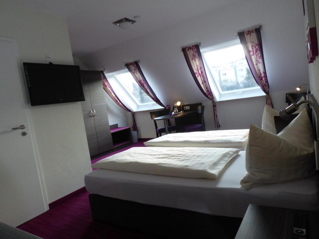 Pension Am Weinberg Bed & Breakfast Mainstockheim المظهر الخارجي الصورة
